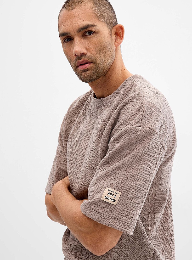 Le 31 Taupe Embossed geo T-shirt for men