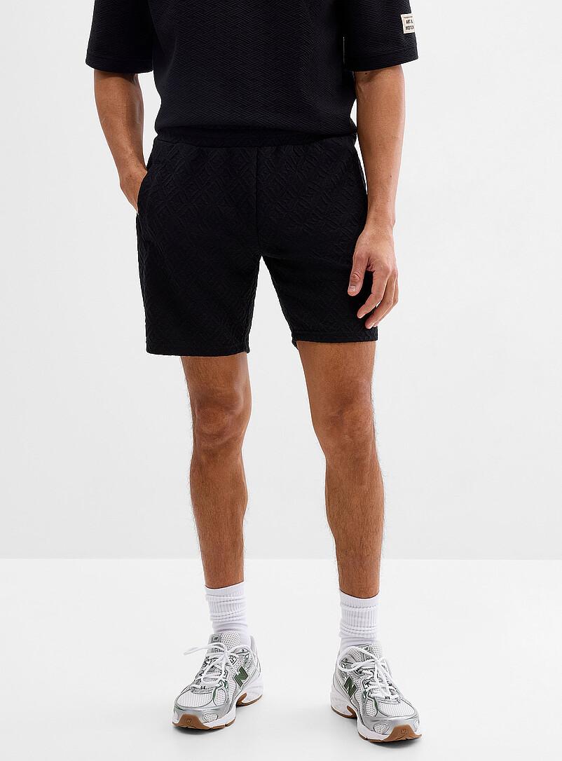 Embossed geo short Inseam: 7" (18 cm) product image 2