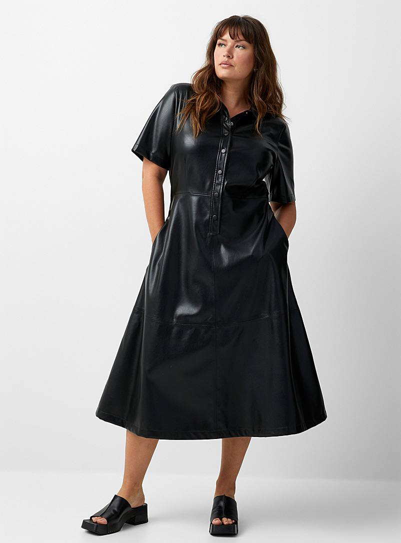 Contemporaine: La robe chemise midi effet cuir Noir pour femme