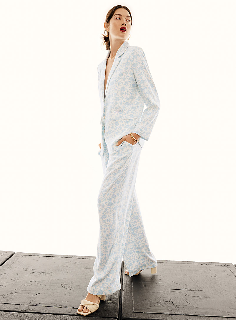 Icône: Le pantalon large et fluide à plis Blanc à motifs pour femme