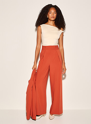 Le pantalon ultralarge taille plis cousus