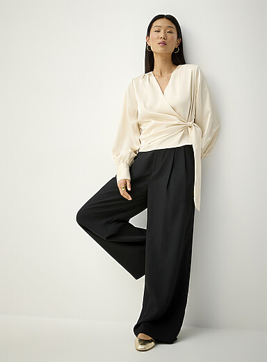 Pleated piqu&eacute; wide-leg pant