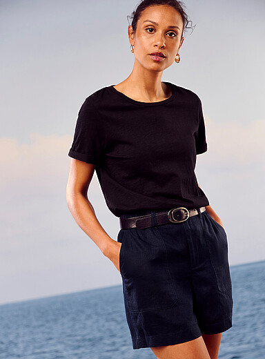 XL pockets pure linen short <b>Fit: Wide leg, high rise</b>