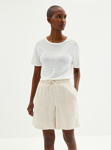Drawcord waist pure linen Bermuda short <b>Fit: Wide leg, high rise</b>