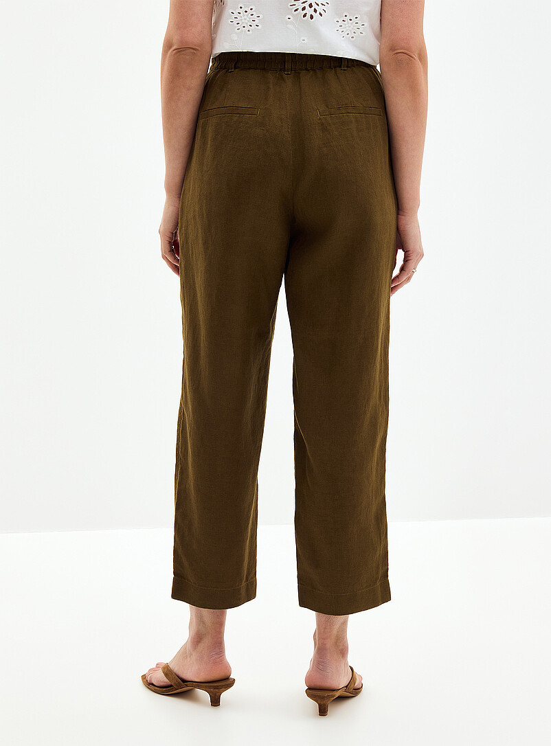 Contemporaine: Le pantalon poches XL pur lin <b>Coupe : jambe &eacute;troite, taille haute</b> Bleu marine - Bleu nuit pour femme