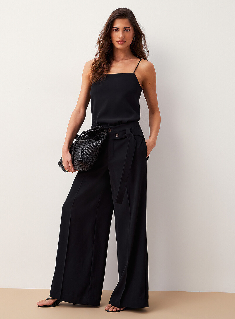 Ic&ocirc;ne Off White Belted flowy wide-leg pant for women
