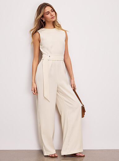Flowy belted sleeveless jumpsuit
