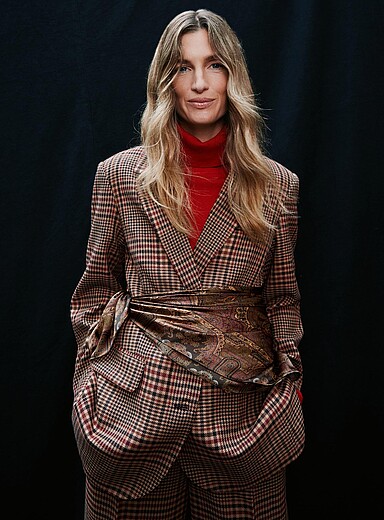 Contemporaine Patterned Brown Caramel and merlot plaid blazer for women