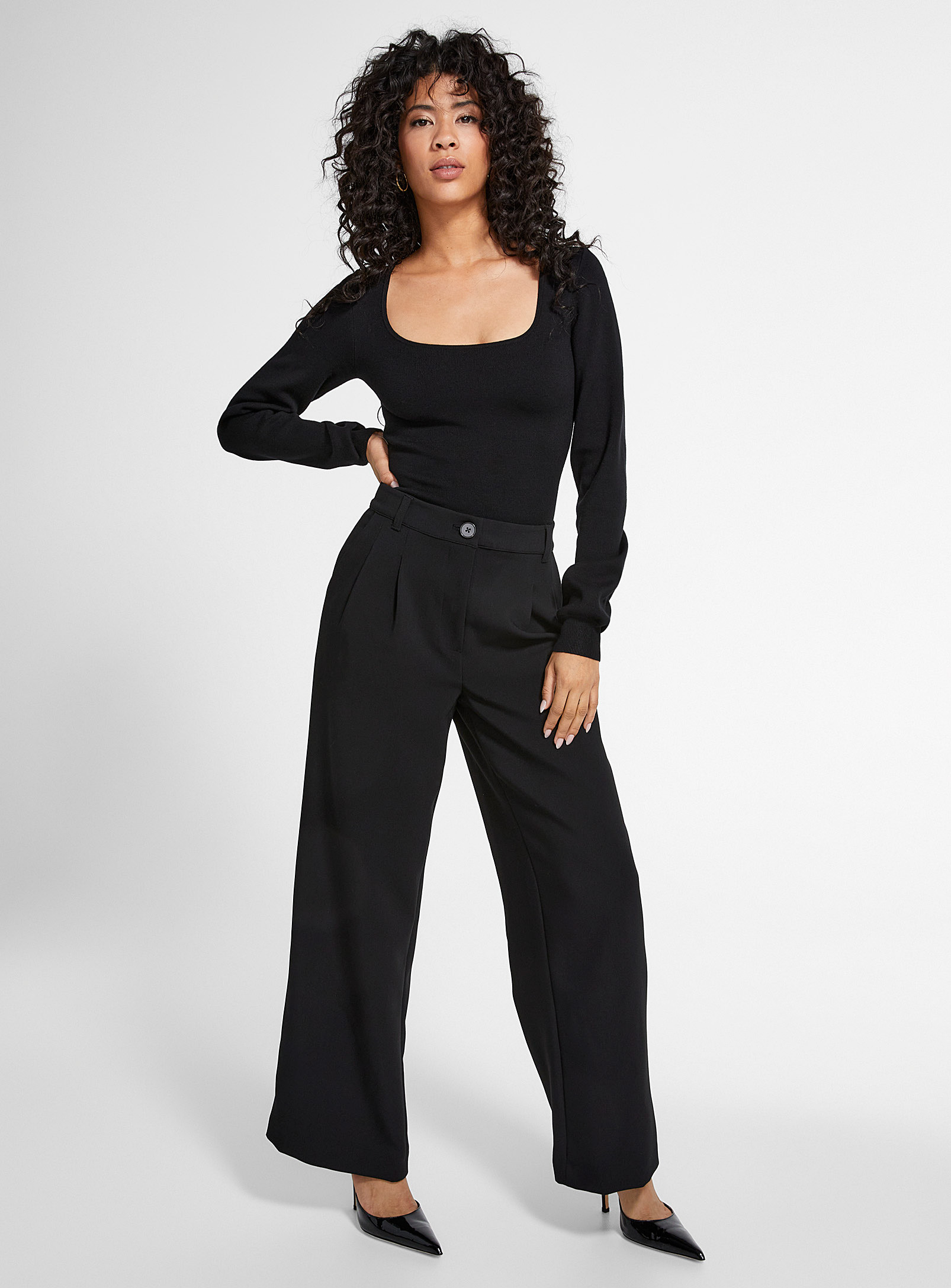 Icone Thick Crepe Pleated Wide-leg Pant In Black