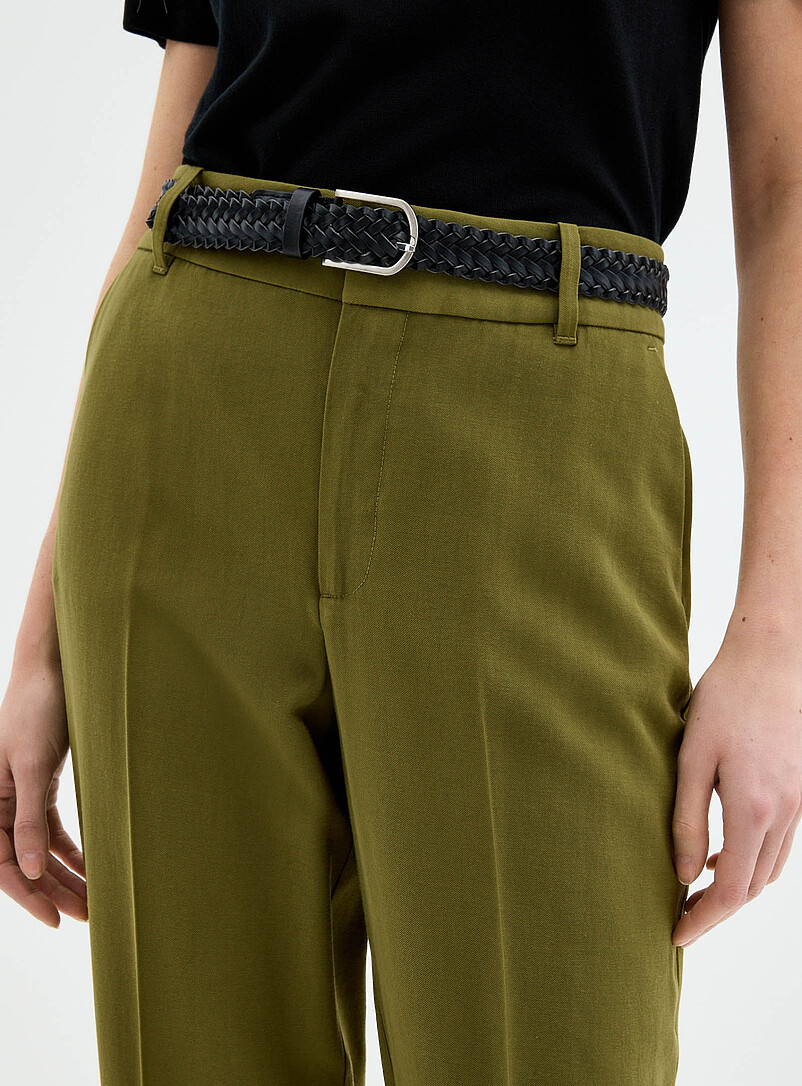 Universal belted fluid pant Fit: Semi-slim leg, mid rise product image 2