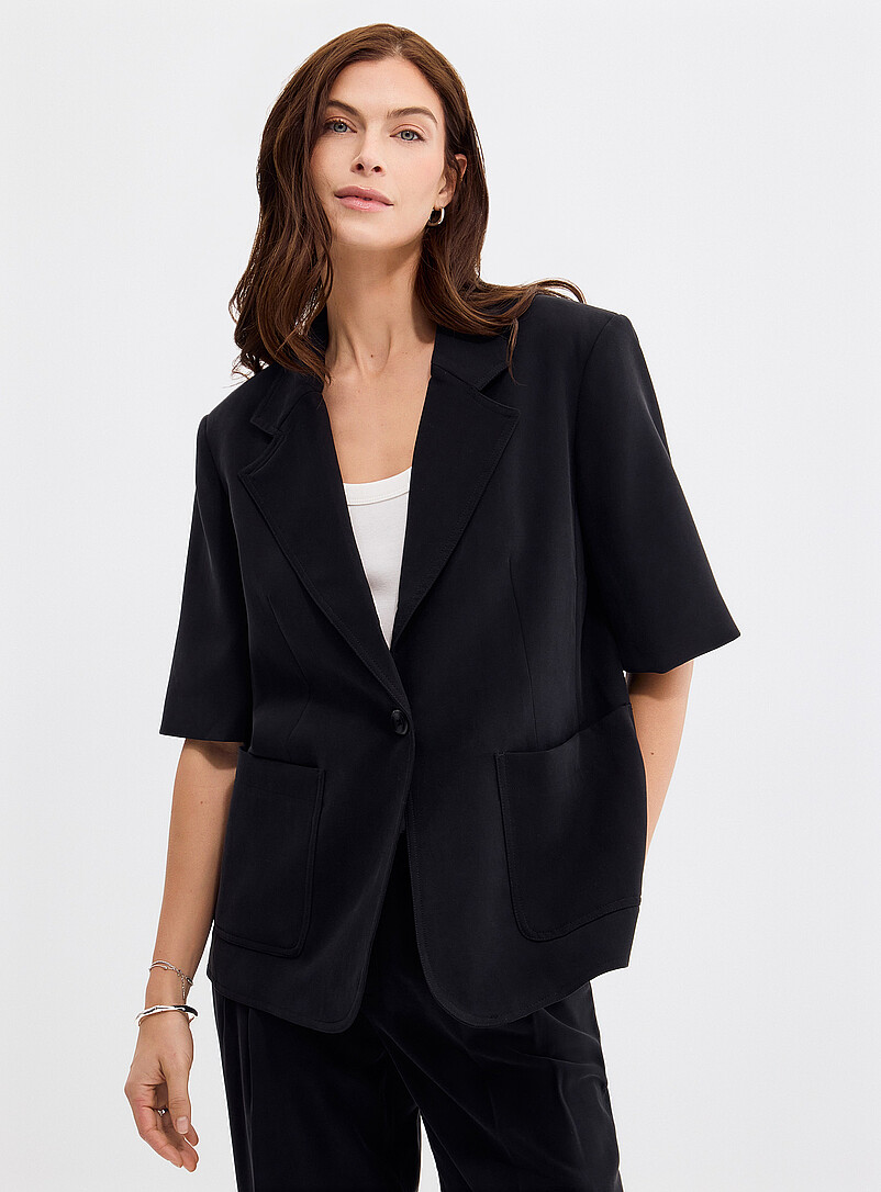 Flowy loose-fit short-sleeve blazer product image (primary)