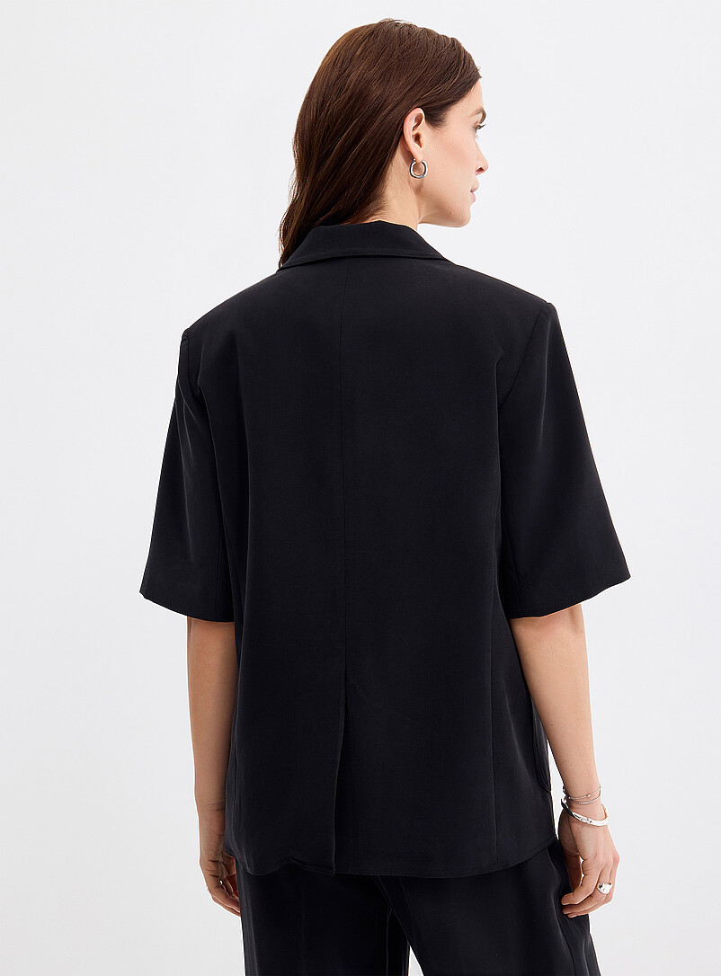 Flowy loose-fit short-sleeve blazer product image 3