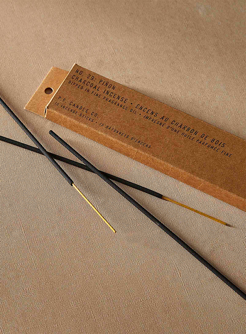 Teakwood & tobacco incense sticks Set of 15 product image 2