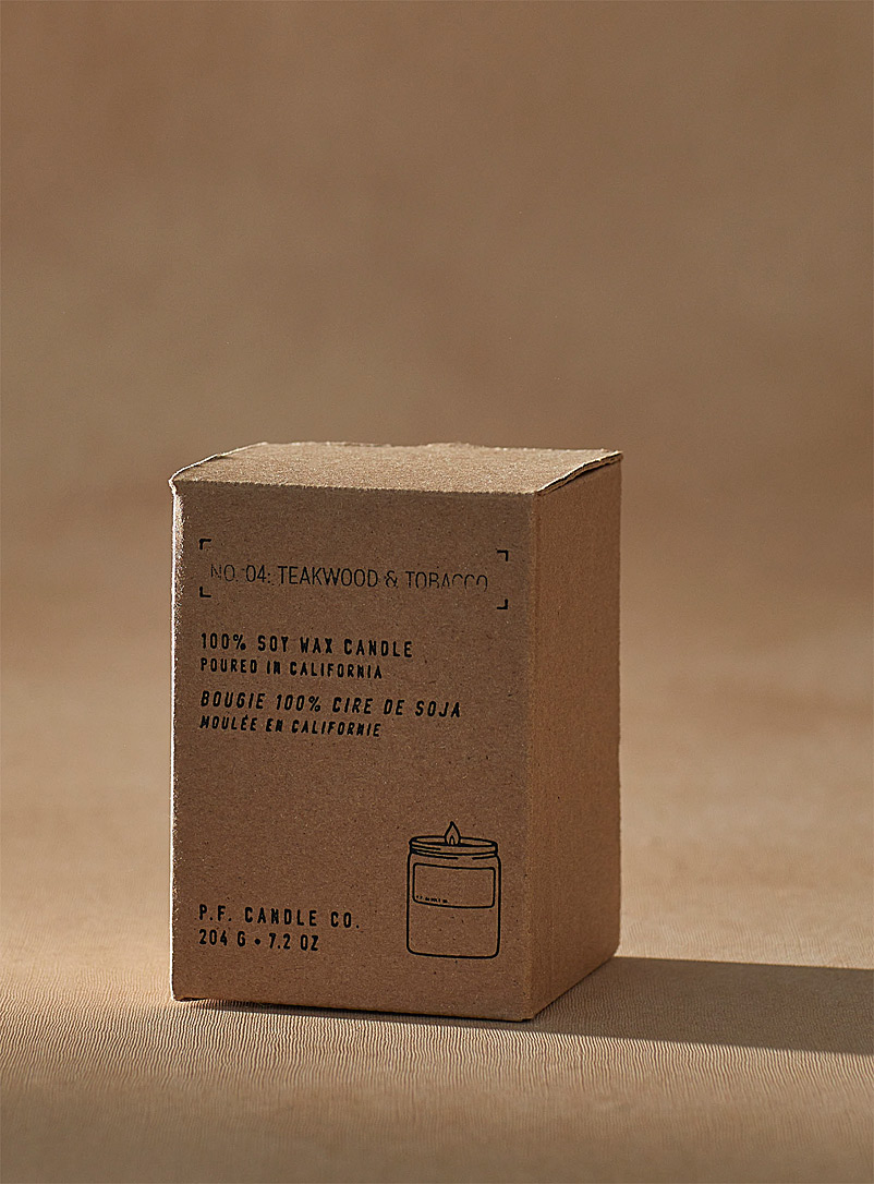 Teakwood & tobacco scented candle product image 2