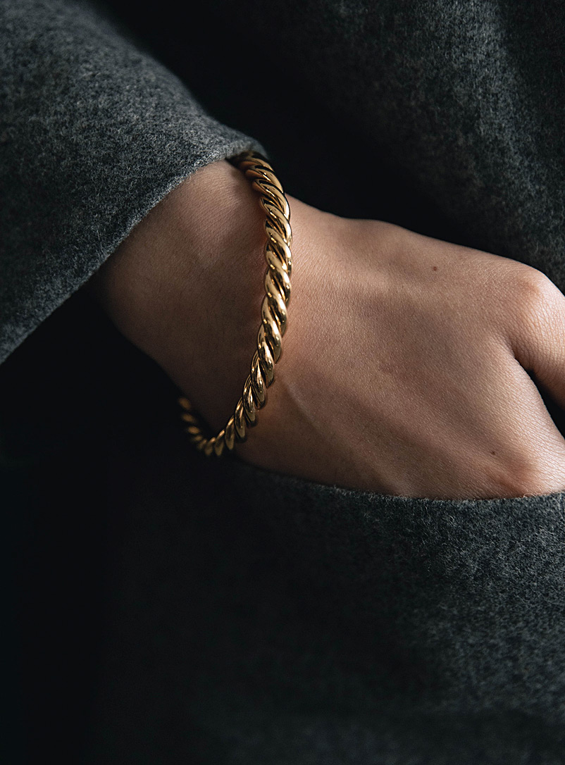Obakki Assorted Golden upcycled brass twist cuff bracelet for error