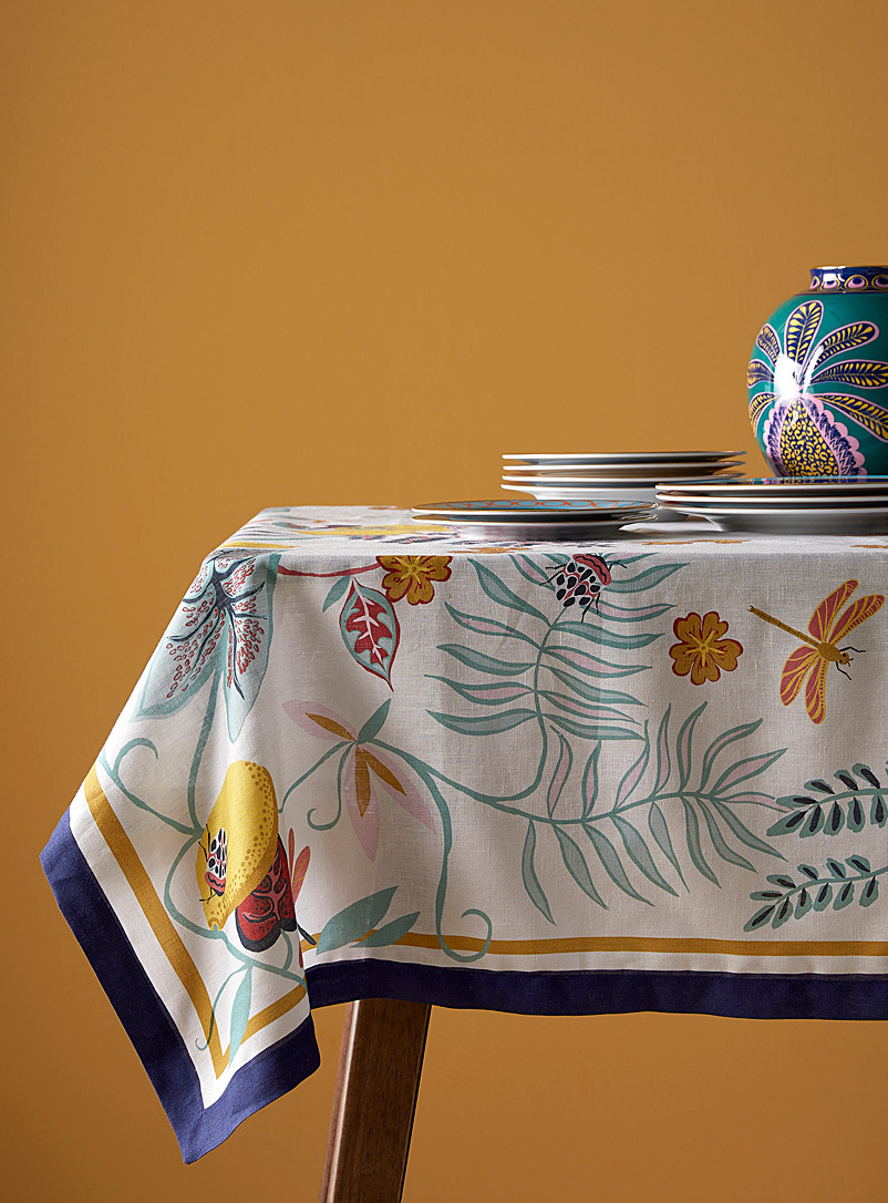 La DoubleJ Patterned White Pineapple Blu linen tablecloth 180 x 280 cm for women