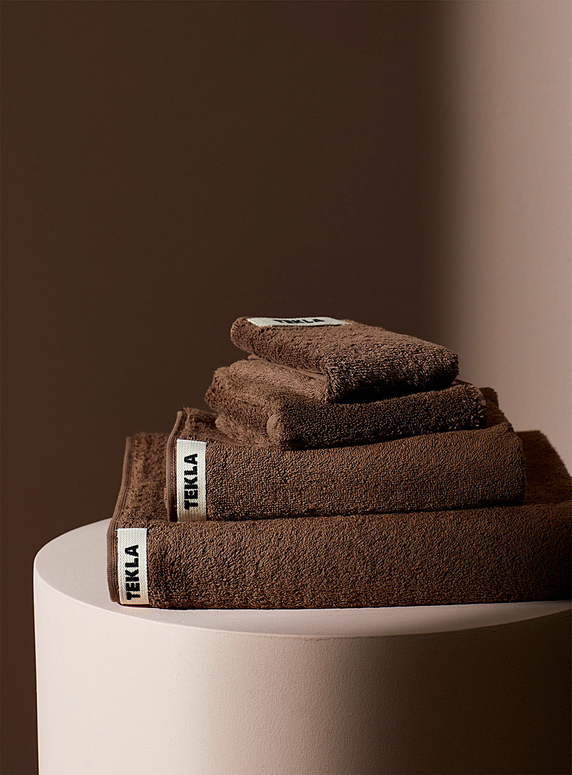 Tekla Brown Organic cotton plain towels for women