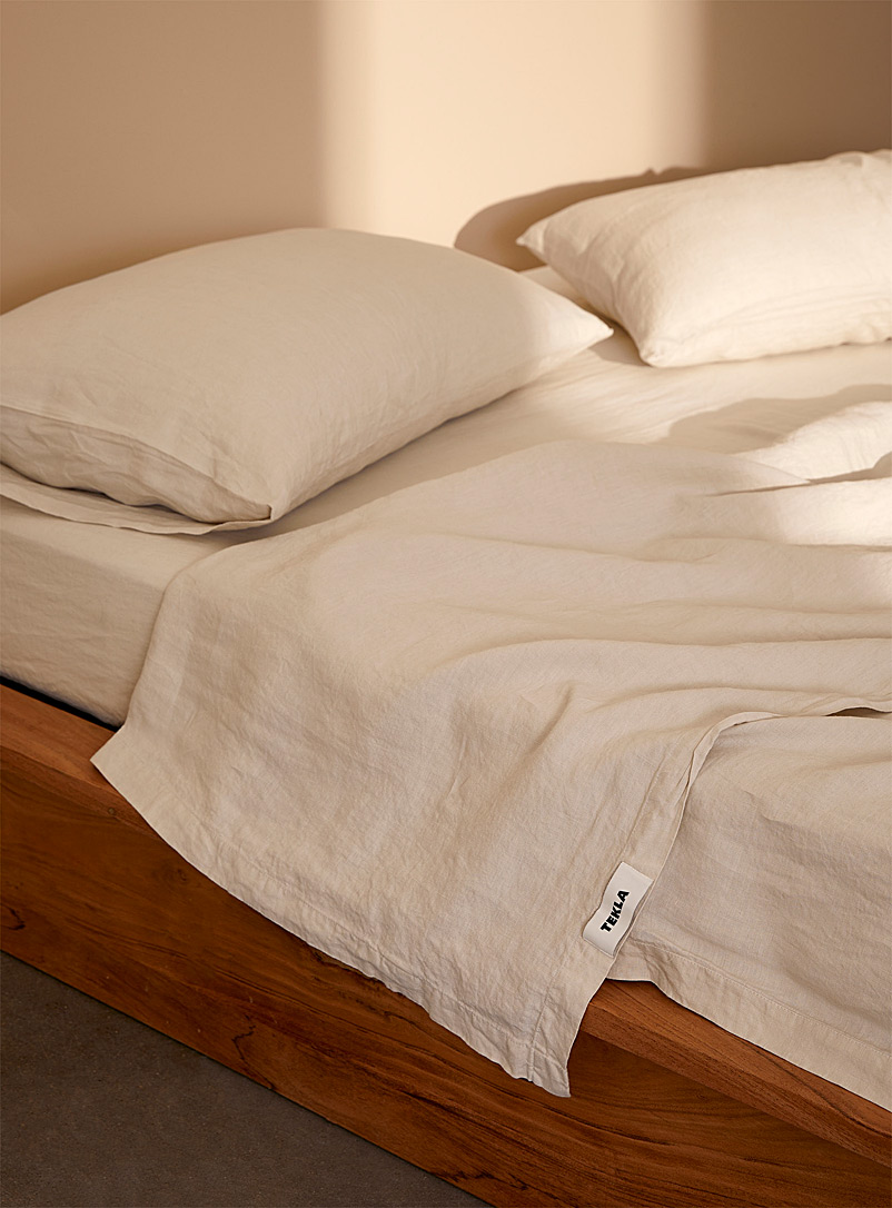 Tekla Light Grey French linen flat sheet for women