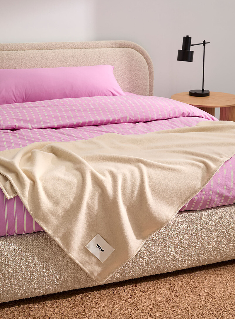 Snow 100% lambswool ivory throw 130 x 180 cm product image (primary)