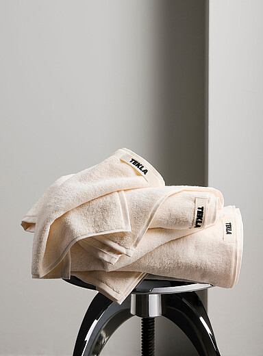 Organic cotton plain bath towel 70 x 140 cm