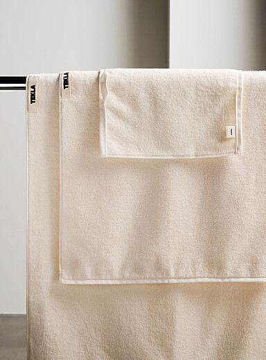Organic cotton plain bath towel 70 x 140 cm