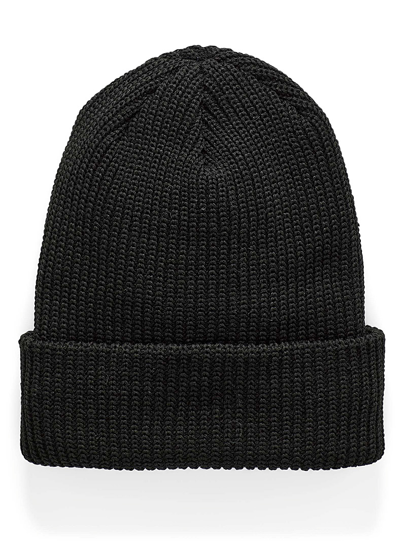 Le 31 Black Cuffed solid ribbed tuque for men