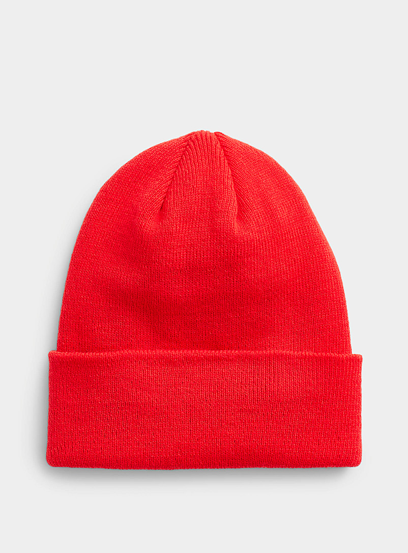 Simons Bright Red Essential tuque for women