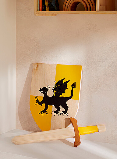 Toy dragon shield and sword set