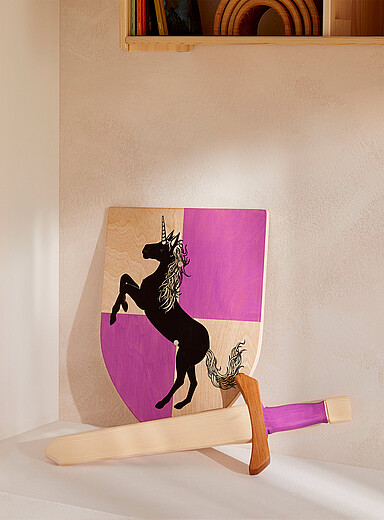L'ensemble de jeu &eacute;p&eacute;e et bouclier licorne