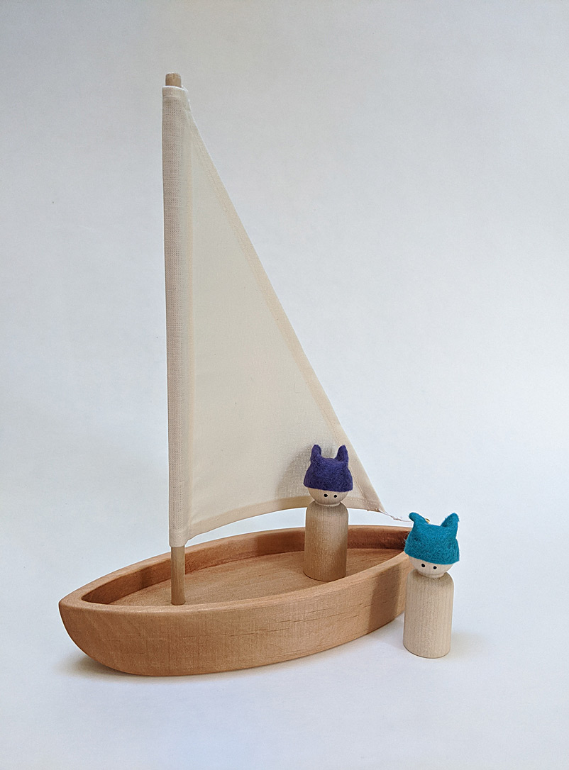 Woodpeckers Toys White Wooden sailing boat and sailors set