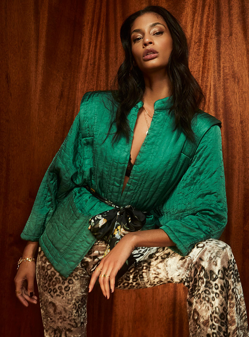 Icône Kelly Green Touch of silk kimono jacket for women