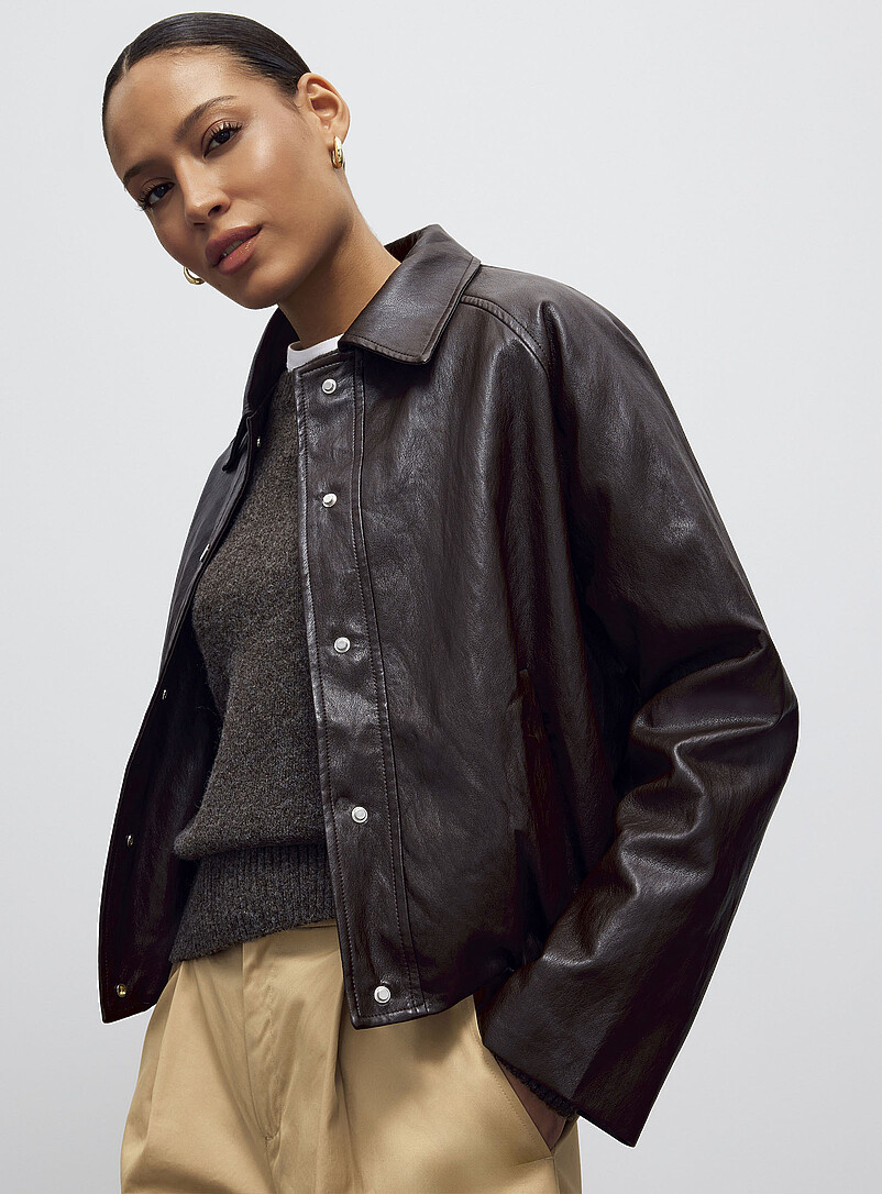 Le Blouson Effet Cuir Col Chemise Contemporaine Vestes Pour Femme Le Blouson Effet Cuir Col Chemise Contemporaine Vestes Pour Femme
