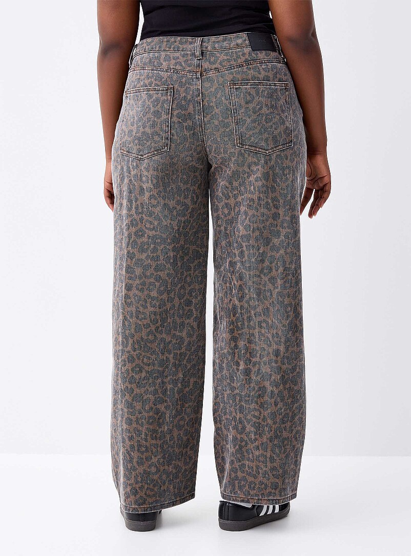Twik: Le jean baggy taille basse &agrave; motif <b>Coupe House</b> Gris &agrave; motifs pour femme