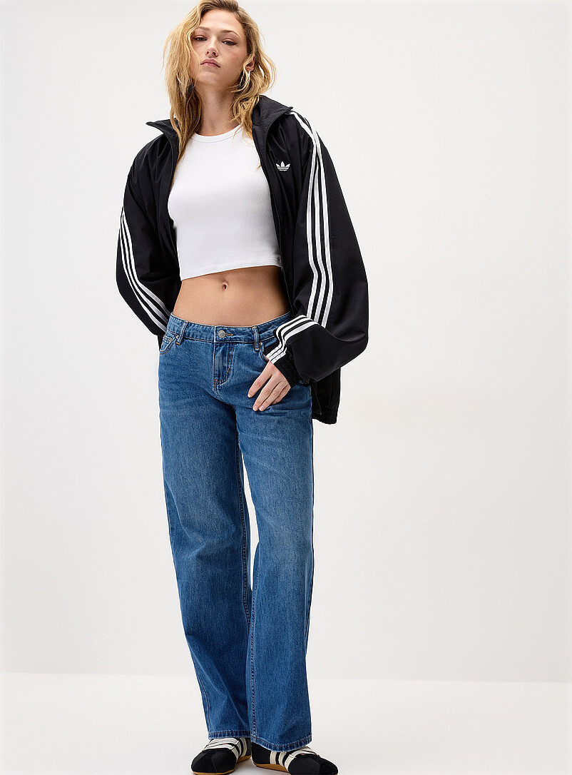 Low-Rise Wide-Leg Jean