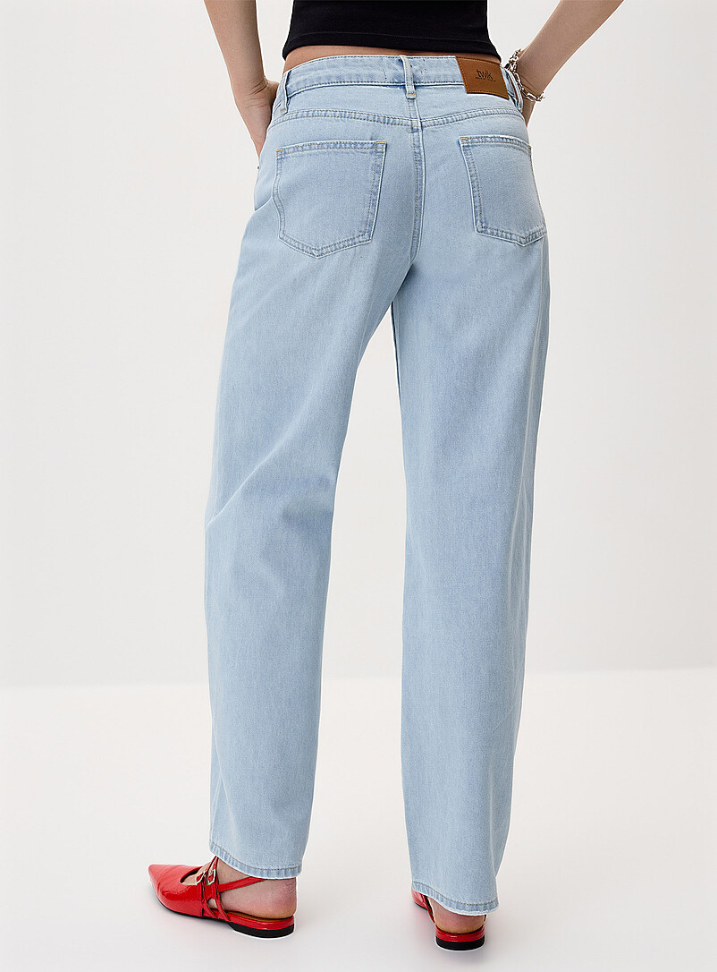 Low-rise wide-leg jean product image 3