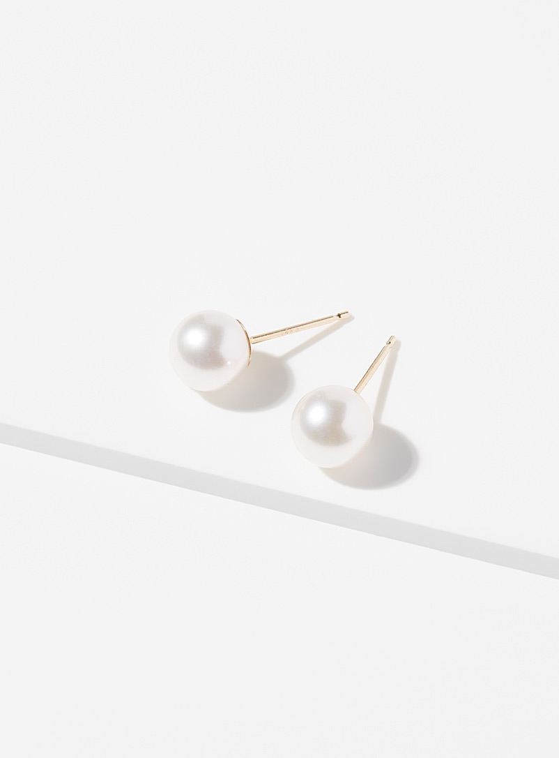 Poppy Finch Assorted Akoya pearl 6 mm earrings for women
