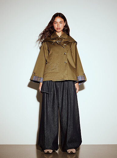 Damson Madder Mossy Green Jerry triangular collar short reversible trench coat for women