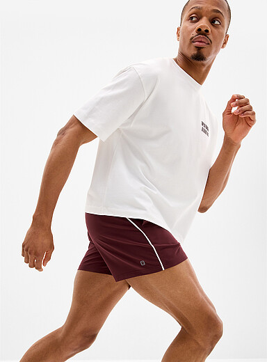 I.FIV5 Burgundy Stretch trimmed short with no undergarment Length: 4.5" for men