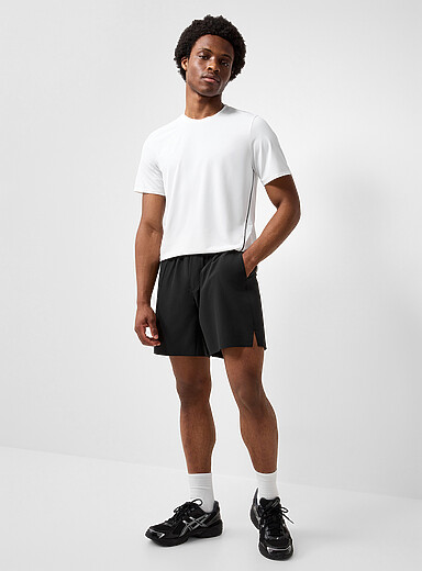 Minimalist stretch short with no undergarments 7" length