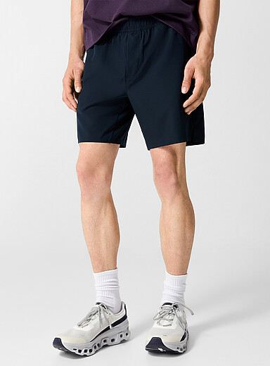 Minimalist stretch short with no undergarments 7" length