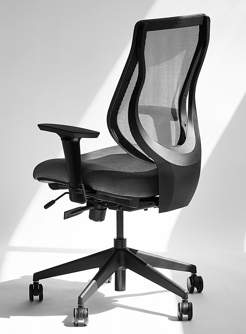 Ergonofis: La chaise ergonomique YouToo avec assise en tissu Base noire Gris foncé