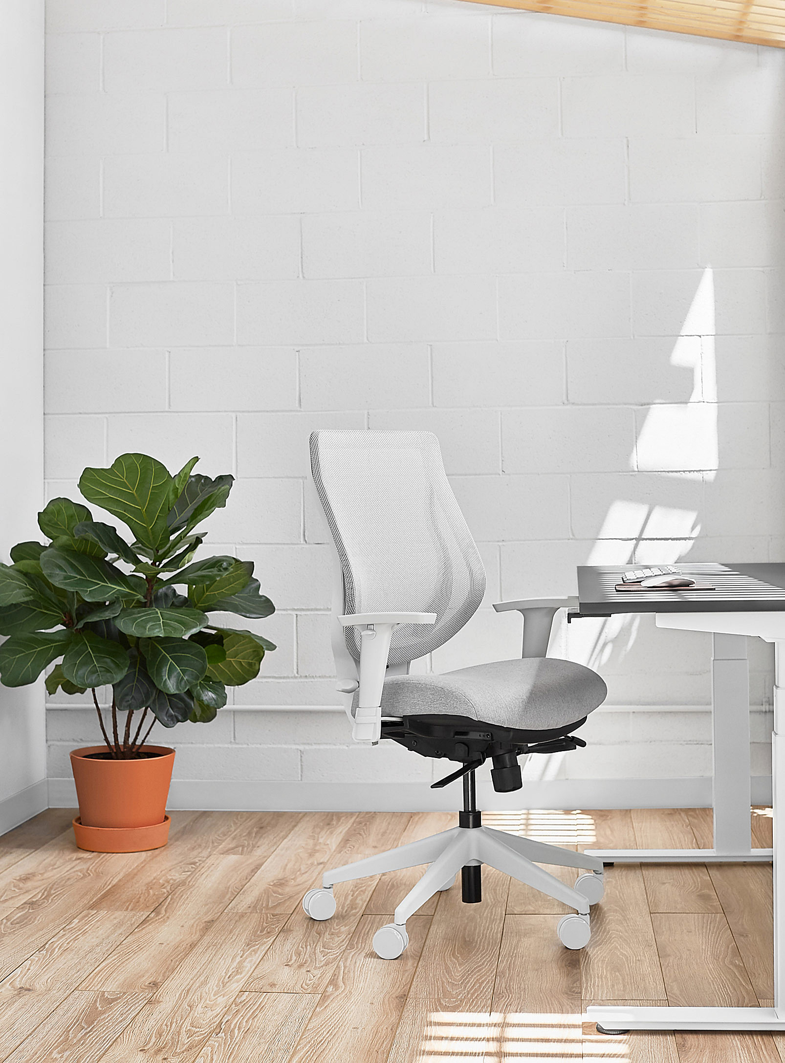 Ergonofis Youtoo Ergonomic Chair With Fabric Seat White Base In Light Grey