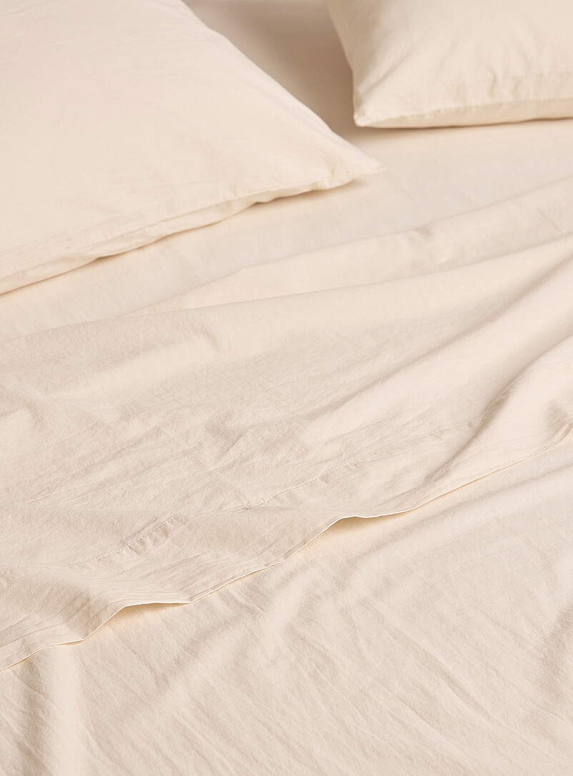 Simons Maison: L'ensemble draps pur coton biologique uni Pour matelas jusqu'&agrave; 16 po 144 fils au pouce Blanc
