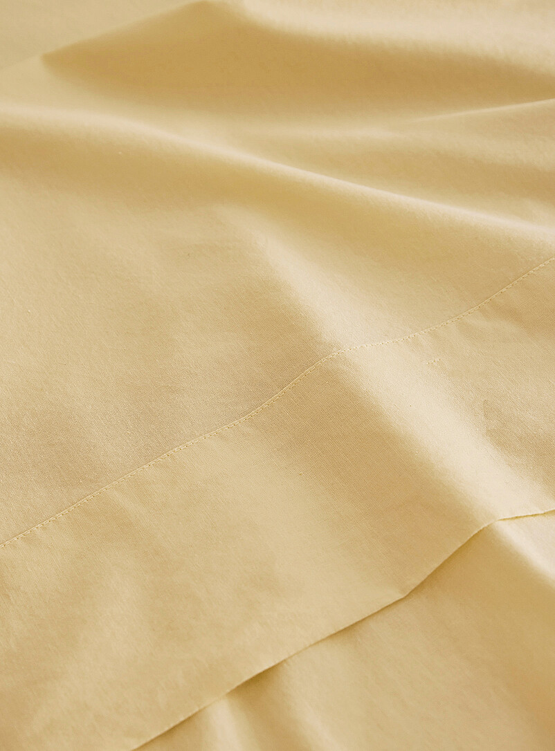 Simons Maison: L'ensemble draps pur coton biologique uni Pour matelas jusqu'&agrave; 16 po 144 fils au pouce Blanc