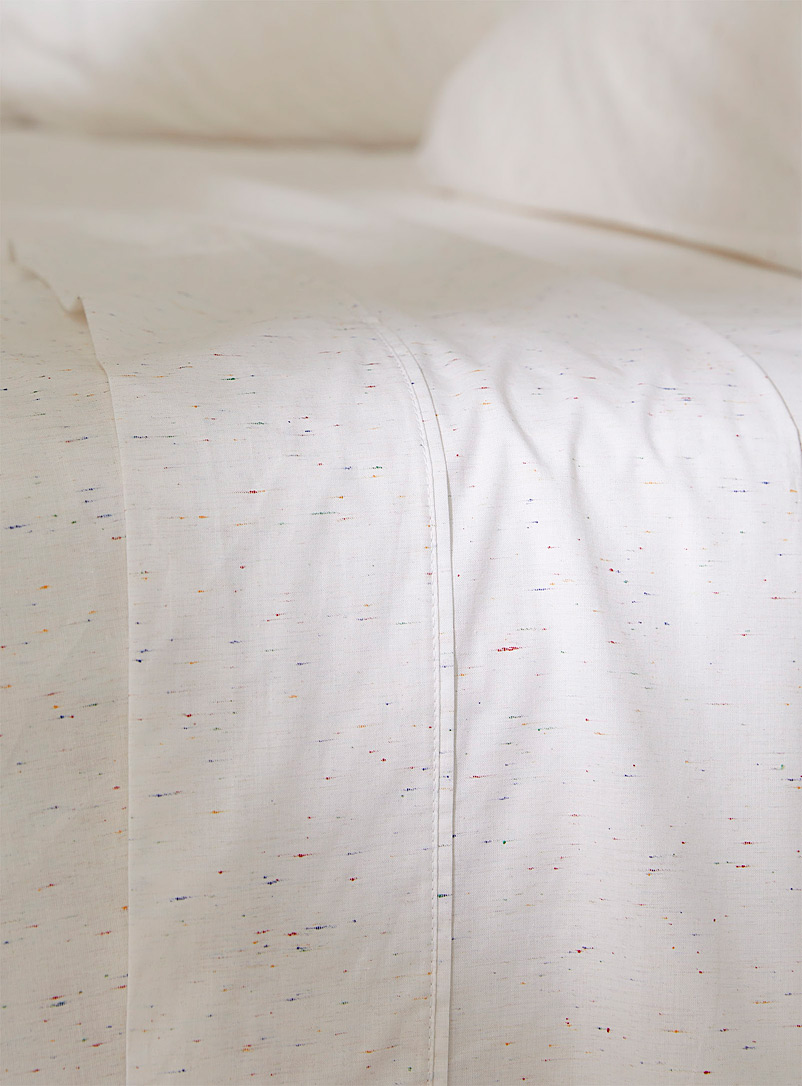 Simons Maison White Speckled sheet set Fits mattresses up to 16 in