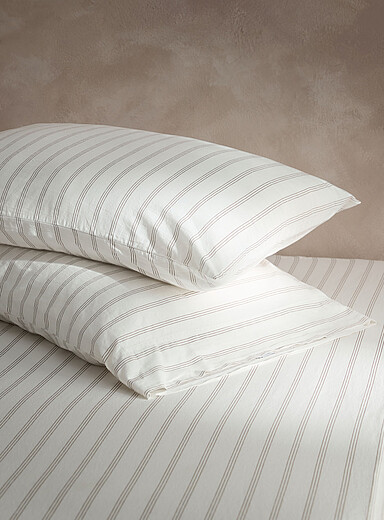Les taies d'oreiller fines rayures taupe Ensemble de 2