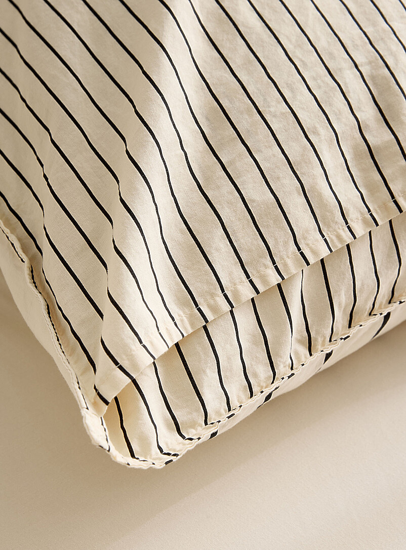 Simons Maison: Le couvre-oreiller de corps rayures deux tons Blanc et noir