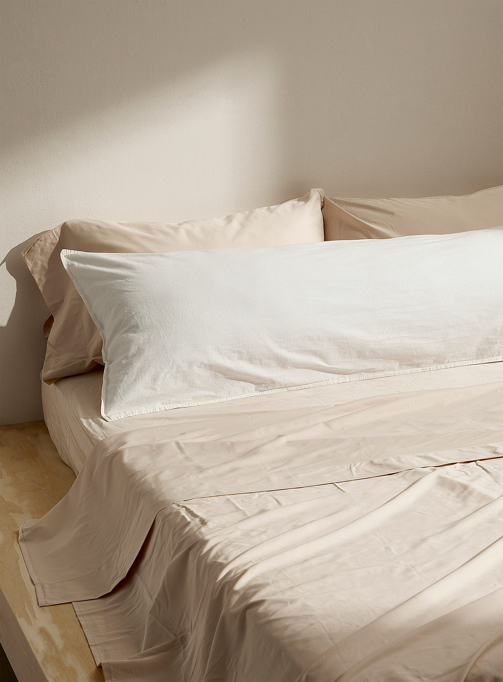 Simons Maison Faded Organic Cotton Body Pillow Case In White