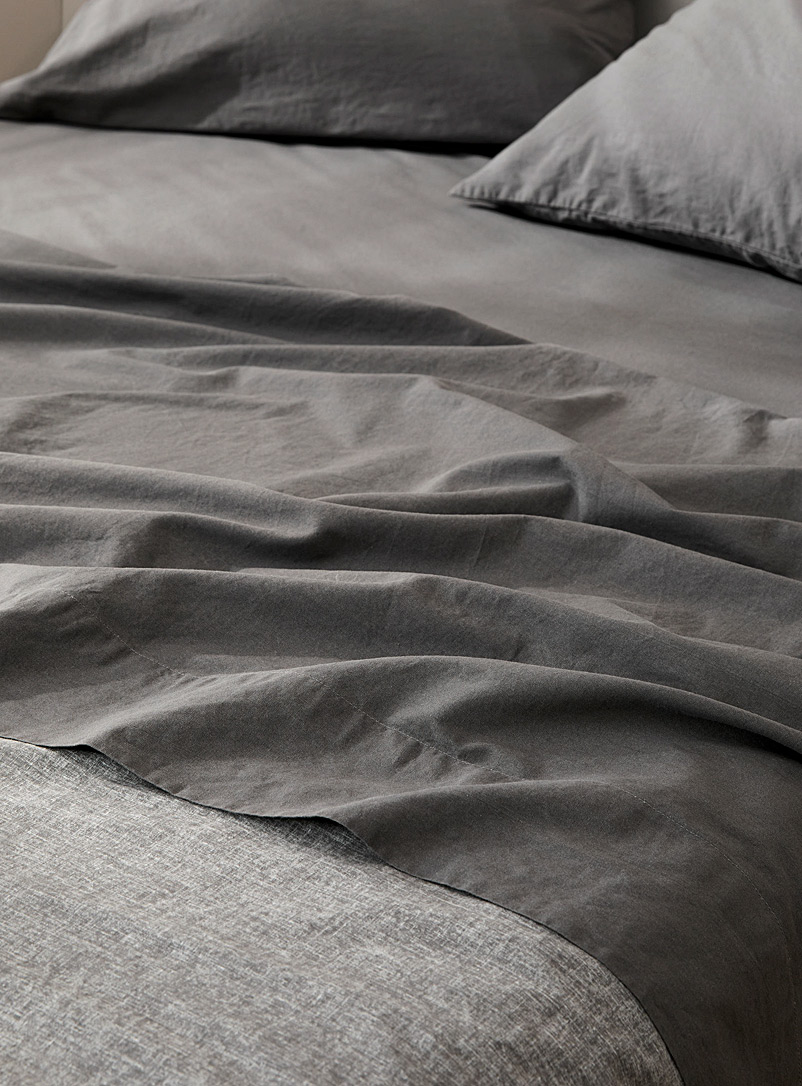 Solid pure organic cotton sheet set Fits mattresses up to 16 in 144-thread-count product image 2