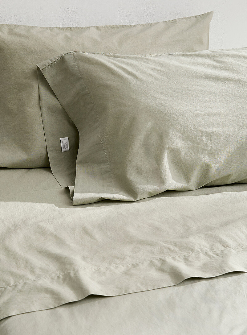 Solid pure organic cotton sheet set Fits mattresses up to 16 in 144-thread-count product image 2